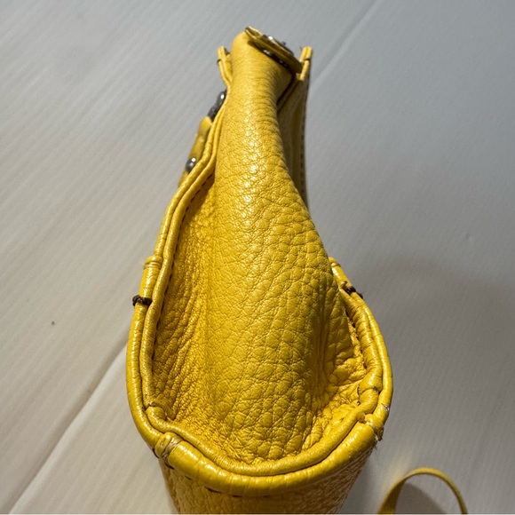 The Sak Iris demi yellow shoulder bag - Picture 3 of 9